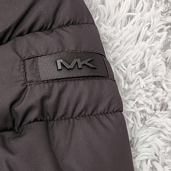 MICHAEL KORS MENS Quilted Puffer Jacket - Picture 3 of 9